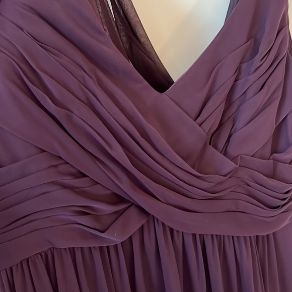 David’s Bridal mesh gown - Size 10 - Picture 2 of 4